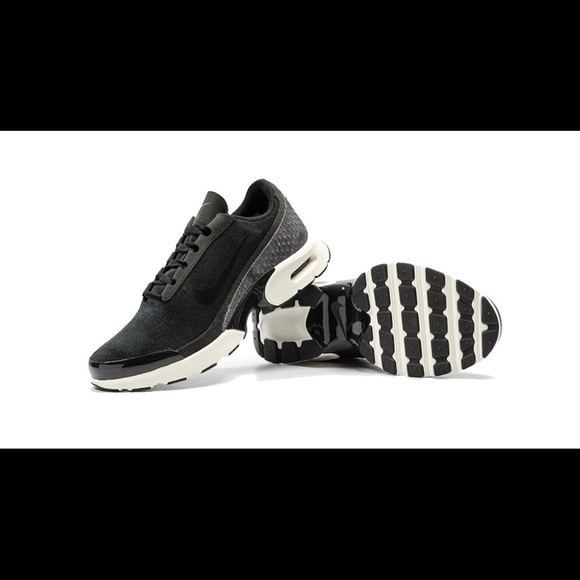 Nike Air Max Jewel (Black) -make me an offer! - Picture 2 of 7